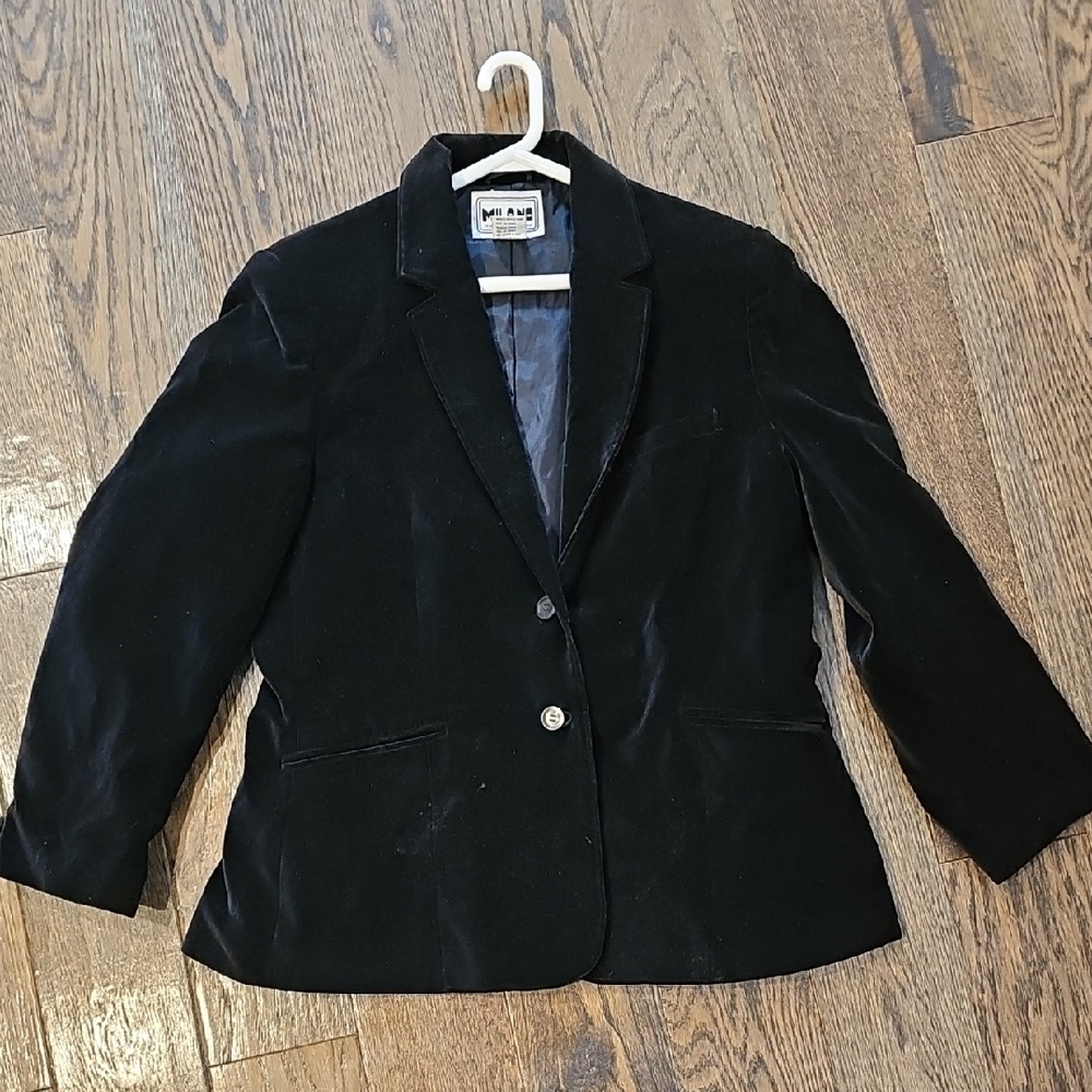 VINTAGE Milano Black Velvet Blazer